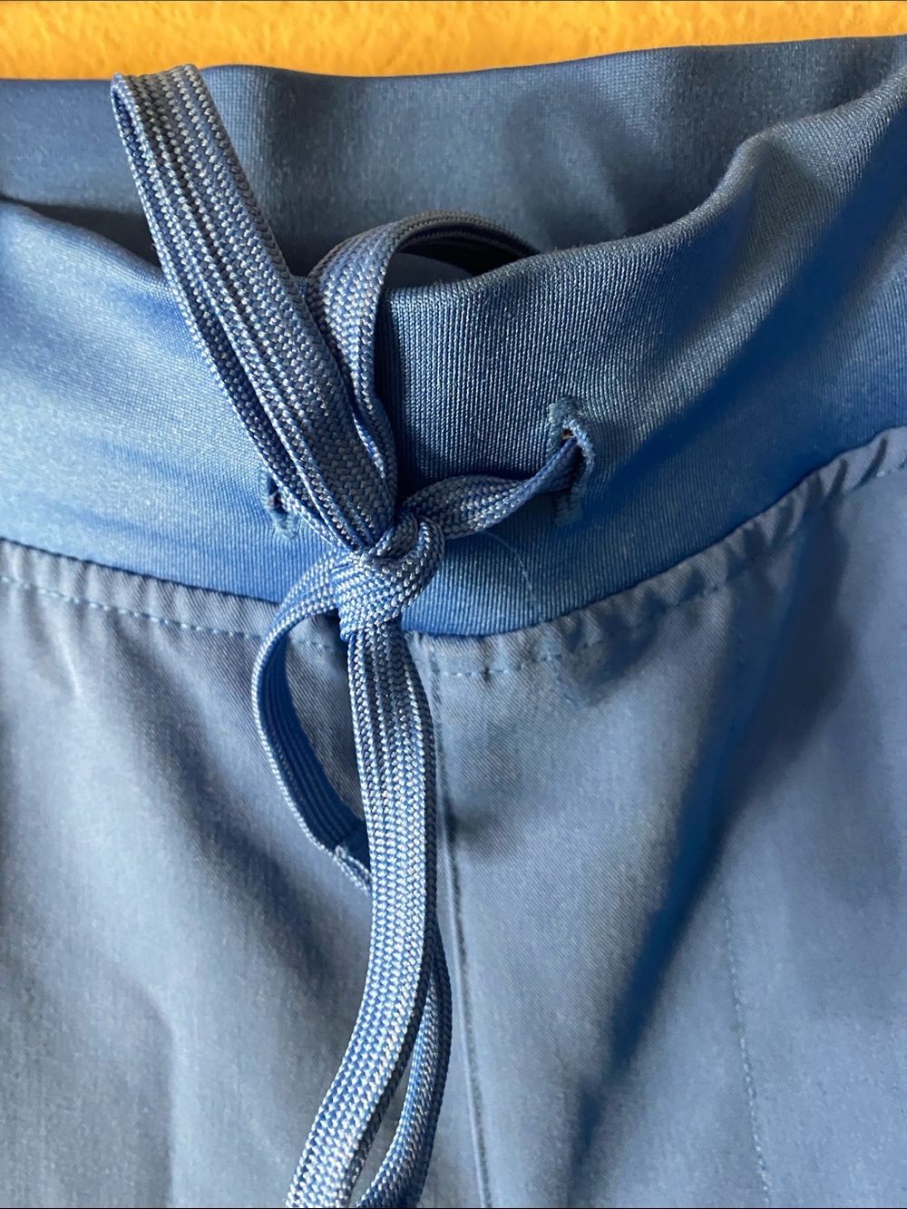 Mandala Men's V-Neck Scrub Set in Royal Blue - Picture 9 of 16